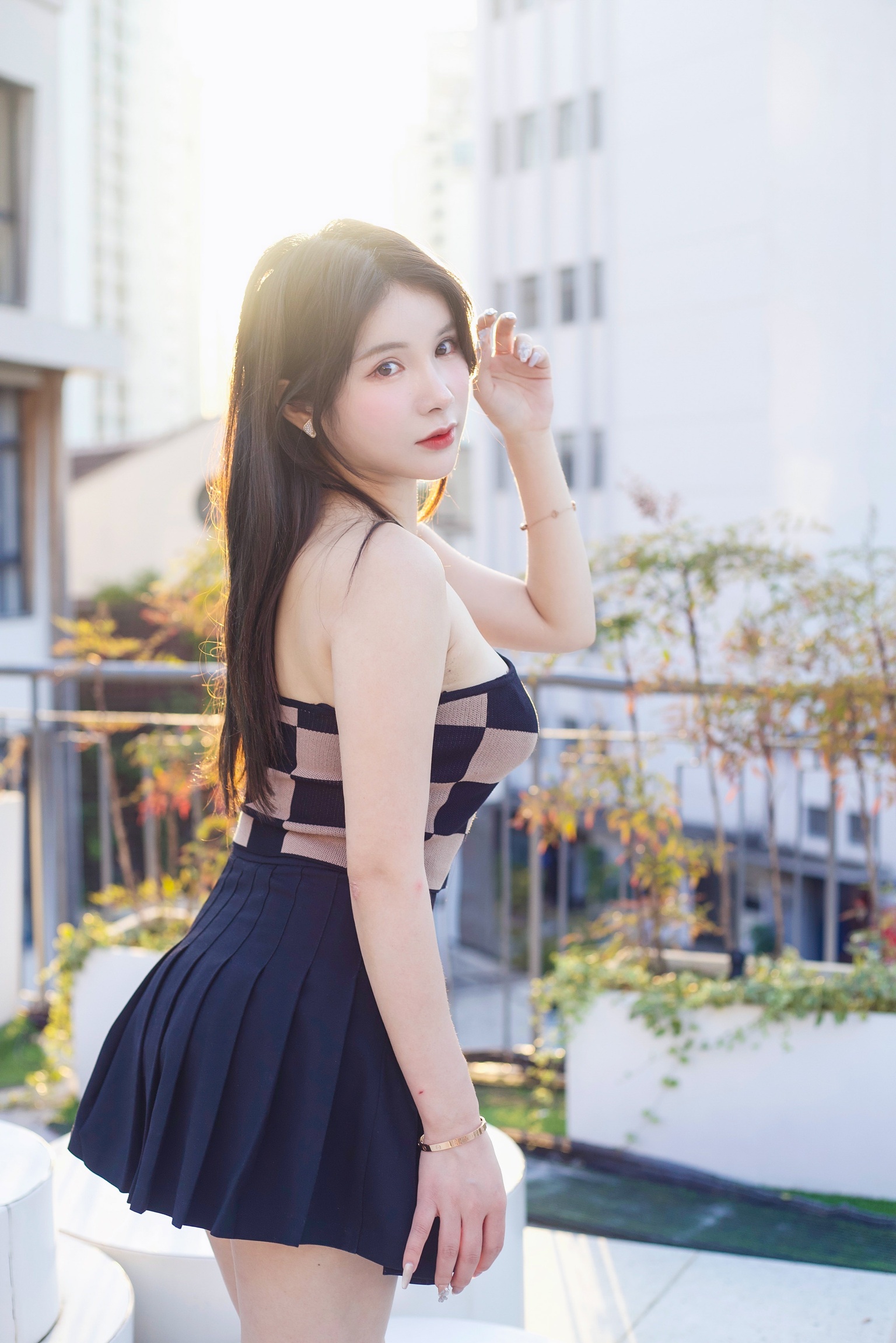 3